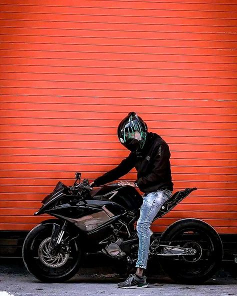 Ktm Rc390, Grammar Tenses, Rc 390, Biker Boy, Biker Photos, Marley Quotes, Biker Photography, Ktm Rc, Man Anime