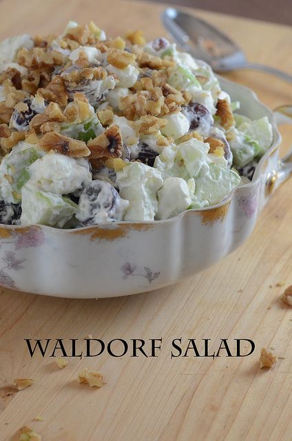 Waldorf Salad - I've never made this but I've had it many times and it's usually… Mayonnaise Dressing, Waldorf Salad Recipe, Waldorf Salad, Salad Fruit, Fruit Salads, Dessert Salads, Fresh Apples, Fruit Recipes, Delicious Salads