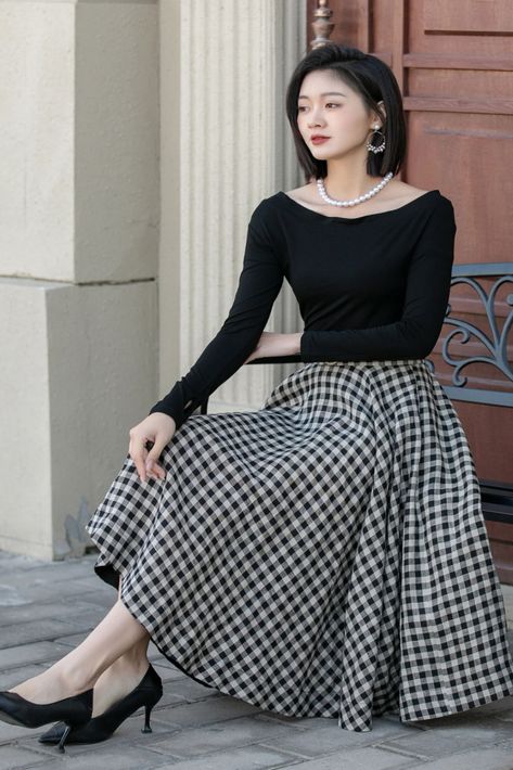 Elegant Checkered Linen Skirt .Outfits.Design.Top.Long.Pattern.Styles.Midi.Crochet Checked Midi Skirt Outfit, Checkered Pattern Outfit, Gingham Midi Skirt, Black Plaid Skirt Outfit, Check Skirt Outfit, Checkered Skirt Outfit, Checked Skirt Outfit, Skirt Outfits Korean, Checkered Outfit