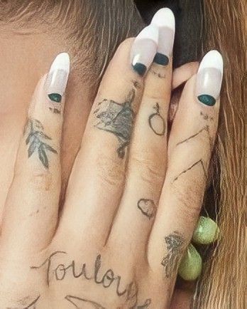 Ariana Grande Nails, Idol Nails, Celebrity Nails, Dream Nails, French Tip Nails, Matte Nails, Swag Nails, French Nails, How To Do Nails