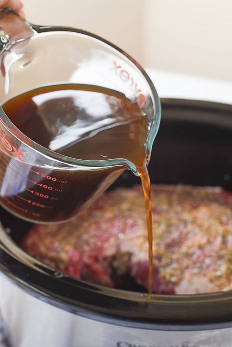 Cooking Tri Tip In Crockpot, Beef Tritip Roast Crockpot, Tri Tip Steak Recipes Crock Pots, Tri Tip In Slow Cooker, Tri Top Roast Crock Pot, Slow Cooker Tri Tip Roast, Tritip Recipes Oven Crock Pot, Tri Tip Steak Crockpot Recipes, Crockpot Tri Tip Roast