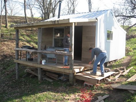 Building a new Deer Camp - HuntingNet.com Forums Deer Camp Ideas Hunting Cabin, Deer Shed Ideas, Rustic Hunting Cabin, Fish Camp House, Deer Camp Ideas, Hunting Camp Ideas, Bushcraft Cabin, Guest Shed, Mansion In The Woods