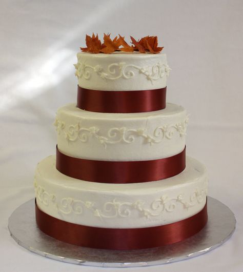 How to Apply a Ribbon Border Wedding Cake With Leaves, Cake With Leaves, Scroll Wedding Cake, Homemade Wedding Cake, Fall Wedding Cake, Wedding Cake Ribbon, Burgundy Wedding Cake, How To Make Wedding Cake, Ribbon Cake