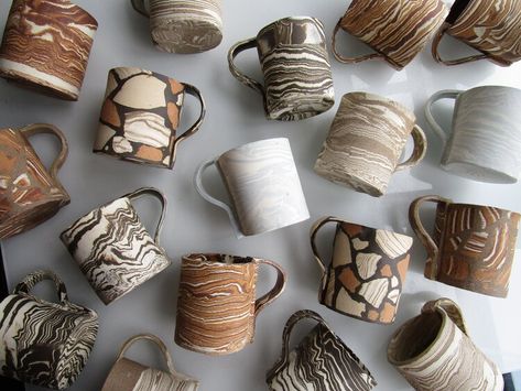 Ceramic Cafe, Marbled Clay, Marble Ceramics, Ceramics Pottery Art, Ceramics Ideas Pottery, Ceramic Studio, Pottery Designs, Tea Bowls, Pottery Studio