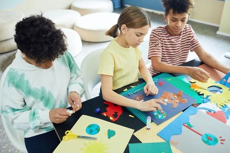 cultura libre y moviento maker After School Club Ideas, School Club Ideas, Private Kindergarten, Social And Emotional Development, After School Club, School Clubs, Maria Montessori, Club Ideas, After School Program