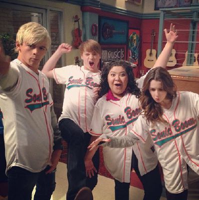 Austin Y Ally, Austin E Ally, Austin Moon, Raini Rodriguez, Old Disney Channel, Disney Channel Shows, Gymnastics Team, Last Resort