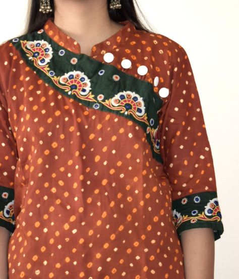 Traditional Ahir Embroidery on Bandhani Kurta by AahanaCrafts Embroidery On Bandhani, Bandhani Kurta, Kutch Embroidery, Black Frock, Ikat Dress, Traditional Embroidery, Navratri Special, Dress Indian, Embroidery Top