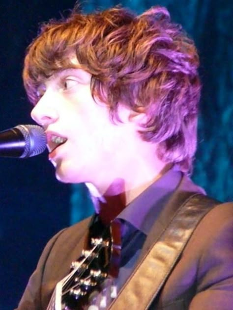 Alex Turner Hair, Alex Turner Arctic Monkeys, Long Messy Hair, Arctic Monkeys Lyrics, Alex Pics, Last Shadow, Artic Monkeys, Love My Man, Alex Turner