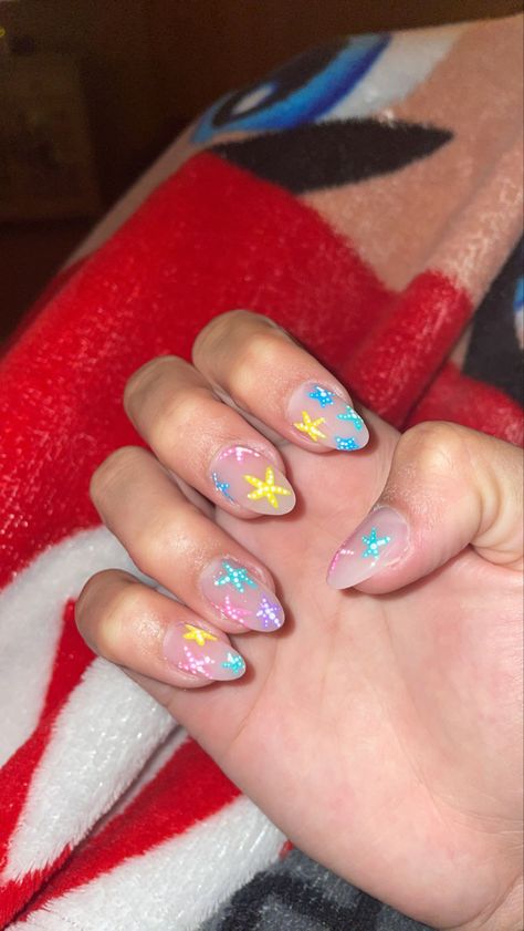 Flordia Nail Designs, Acrylic Nails Beach Theme, Almond Starfish Nails, Beach Almond Nails Designs, Summer Nails Ocean Vibe, Tropical Nail Ideas Hawaii, Pretty Beach Nails, Beach Nails Acrylic Almond, Sea Nail Ideas