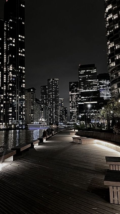 Background Night Aesthetic, City Lights At Night Aesthetic, City At Night Aesthetic, City Aesthetic Night, City View Night, Chicago Aesthetic, Chicago At Night, Building Aesthetic, Dark Landscape