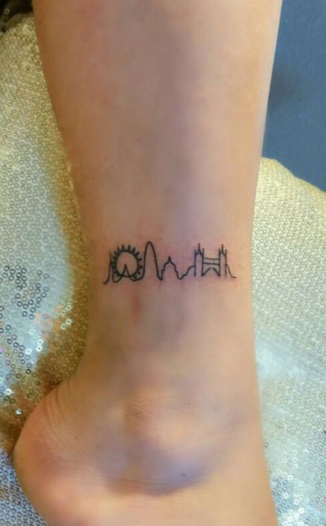 London Marathon Tattoo Ideas, Tiny London Tattoo, Small London Tattoo, London Marathon Tattoo, London Inspired Tattoo, England Tattoo Ideas, London Tattoo Ideas, London Skyline Tattoo, Running Tattoos