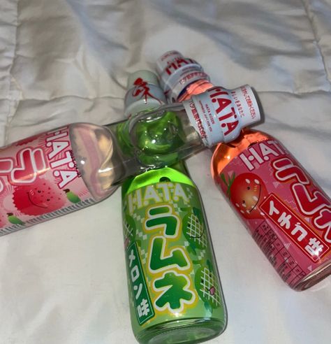 Hata Japanese Drink, Soda Aesthetic, Aesthetic Fruit, Japanese Drinks, Soda Drink, Fizzy Drink, French Desserts, Juice Drinks, Soda Pop