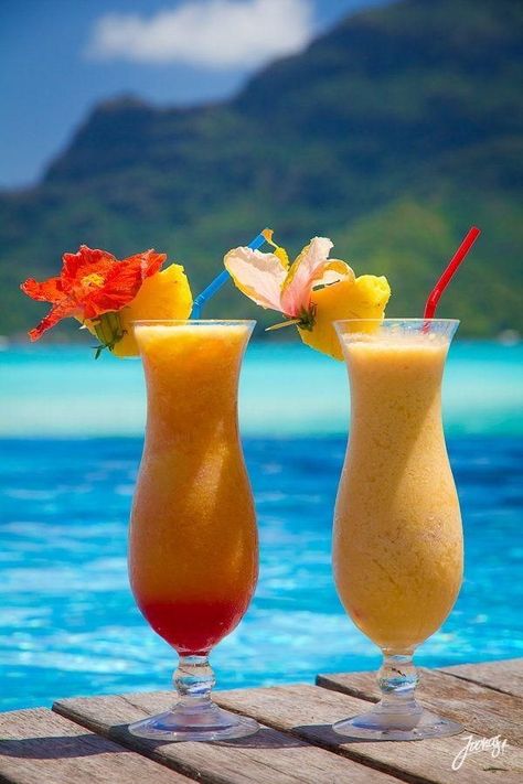 I Need Vitamin Sea, Drink Party, Beach Drinks, Tropical Drink, Bora Bora, Tropical Islands, Tropical Paradise, Tahiti, Summer Drinks