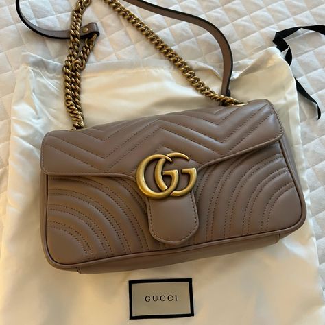 Brand New Gucci Gg Marmont Small Shoulder Bag In Dusty Pink Leather. Matelasse Chevron Leather With Heart. Antique Gold Hardware. Sliding Chain Strap 21.6” Drop Or 11.8” Drop. Dimensions 10”W X 6”H X 3”D. Build Wardrobe, Gucci Marmont Matelasse, Gg Marmont Small Shoulder Bag, Gucci Bag Dionysus, Canvas Leather Tote Bag, Canvas Leather Tote, Gucci Purse, Girly Bags, Gucci Gg Marmont