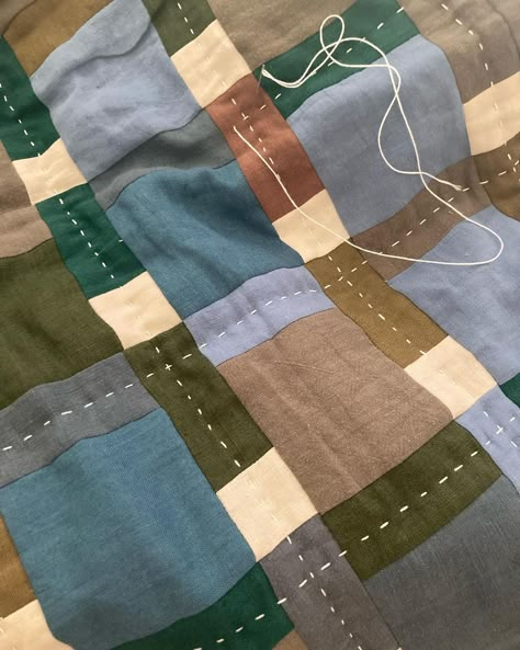 The delicious hand-quilting on this commissioned piece ✨✨ . . . . . . . . #quilt #handquilting #handquilted #handquilter #linenquilt… | Instagram Modern Quilting Designs, Patchwork Inspiration, Cottage Quilt, Basic Quilt, Applique Quilting, Patchwork Quilt Patterns, Textile Fiber Art, Linen Quilt, Quilts For Sale