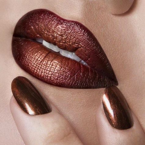 Lip Ideas, Colored Lipstick, Lips Nails, Nice Lips, Batons Matte, Ombre Lips, Lipstick Art, Beauty Aesthetic, Smink Inspiration