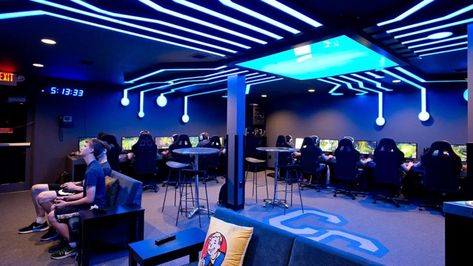 Level Up: Inside Columbia College eSports - COMO Magazine Gaming Cafe, Vr Room, Geek House, Gaming Lounge, Gaming Center, Game Cafe, Internet Cafe, Columbia College, Lounge Interiors