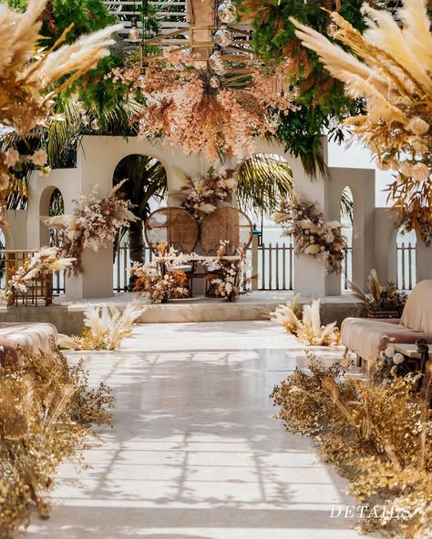 Outdoor Traditional Wedding, Traditional Lobola Decor, African Traditional Wedding Decoration, Lobola Decor, Nigerian Wedding Decor, Outdoor Reception Decorations, Mind Pictures, African Inspired Wedding, Soft Color Palette