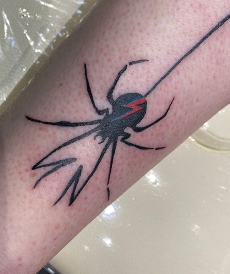 Danger Days Spider Tattoo, Mcr Spider Tattoo, David Bowie Tattoo Ideas, David Bowie Tattoo, Spider Tattoo, Body Mods, Getting Old, Jesus Fish Tattoo, Cute Tattoos