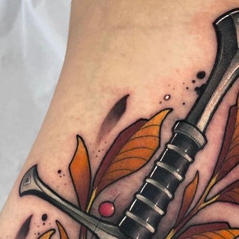 Traditional Dagger, Lotr Tattoo, Lord Of The Rings Tattoo, Neo Trad Tattoo, Wicked Tattoos, Dagger Tattoo, New Traditional, Neo Traditional, July 31