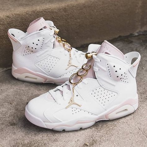 Tiffany Blue Nike, Jordan Retro 7, Jordan Retro 6, Air Jordan 6 Retro, Nike Air Jordan 6, Jordans Girls, Jordan 6 Retro, Womens Air Jordans, Womens Golf Shoes