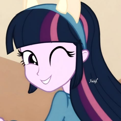 My Little Pony Pfp Twilight, Equestria Girls Pfp, Twilight Sparkle Pfp, Sparkle Cartoon, Equestria Girls Twilight Sparkle, My Little Pony Pfp, Twilight Sparkle Icon, Mlp Pfps, Twilight Sparkle Human