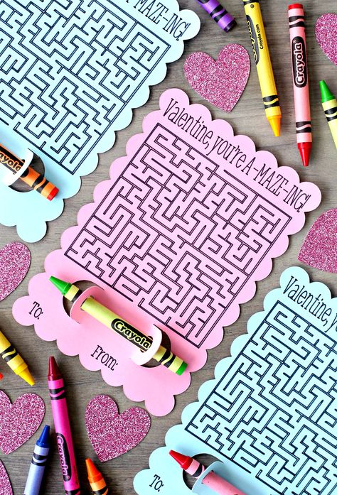 Maze Valentine’s Day Cards {An Easy Cricut Project} Valentine's Cricut Projects, Valentine Cricut, Escuela Diy, Valentines Day Food, Diy Craft Tutorials, Valentines School, Valentine's Day Quotes, My Funny Valentine, Classroom Valentine