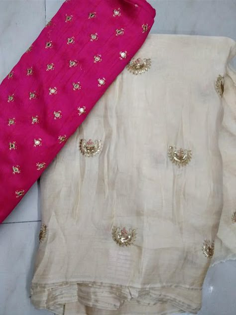 Blouse Designs For Georgette Cloth, Traditional Georgette Saree With Patterns, Elegant Georgette Saree With Gota Work, Elegant Georgette Saree With Traditional Patterns, Jute Georgette Saree, Pure Chiffon Sarees, Combination Dresses, Blouse Elegant, Silk Saree Blouse Designs