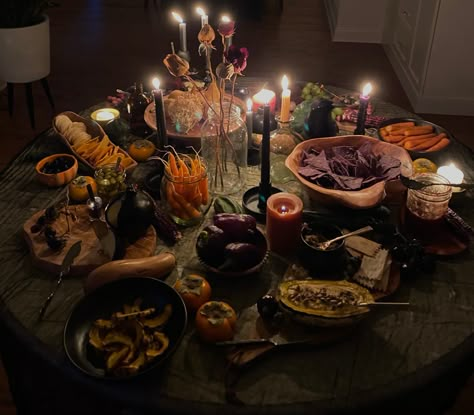 witch grazing table Dinner Party Grazing Table, Soup Party Decorations, Mabon Dinner Party, Witchy Picnic Aesthetic, Witch Dinner Party Table Settings, Halloween Party Snack Table, Harvest Moon Dinner Party, Witchy Table Setting, Whimsigoth Table