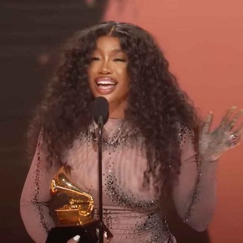 The 2024 GRAMMYs: A Night to Remember in Music History Sza Grammys, Sza Core, Sza Songs, Cat Kiss, Sza Singer, R&b Albums, Tracy Chapman, Victoria Monet, Rap Albums