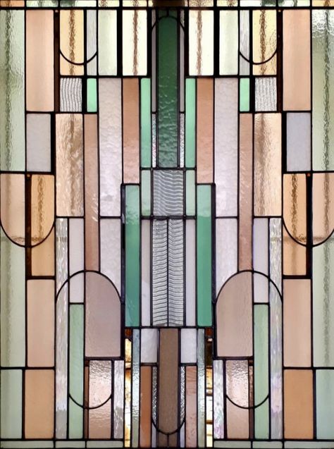 Glass Dome Ceiling, Art Deco Stained Glass Window, Stained Glass Dome, Art Deco Style Interior, Wall Stains, Art Deco Stained Glass, L'art Du Vitrail, Modern Stained Glass, Dome Ceiling