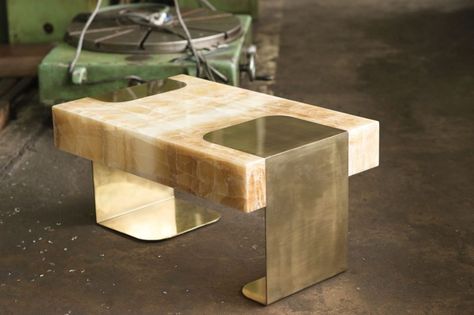 SR ONYX Coffee table | Thierry Lemaire - Interior design Thierry Lemaire, Onyx Coffee Table, Onyx Coffee, Onyx Table, Table For 12, Marble Furniture, Iconic Furniture, Furniture Side Tables, The Invisible