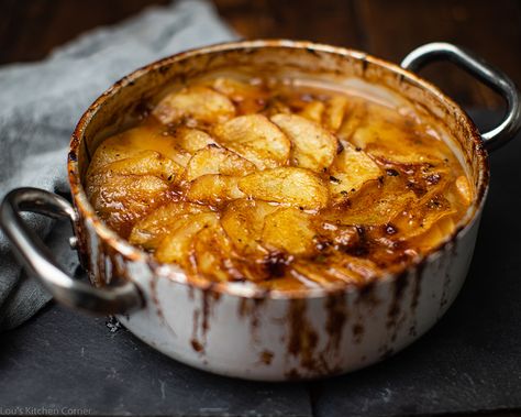 Lancashire Hot Pot Recipe, British Lunch, Lancashire Hotpot, Lancashire Hot Pot, Lamb Cuts, Hot Pot Recipe, Black Pudding, The Industrial Revolution, West England