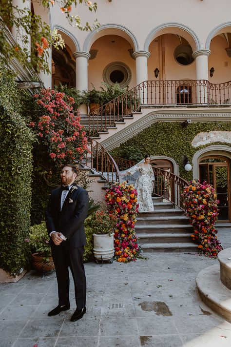 Mission Wedding California, Mexican Wedding Venue Ideas, Romantic Mexican Aesthetic, San Miguel Wedding Mexico, Modern Hacienda Wedding, Guadalajara Wedding Venues, Penzi Weddings San Miguel, Hacienda Style Wedding Venues, Mexico Elopement Destinations