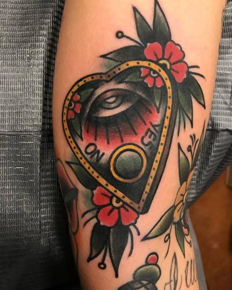 Planchette Tattoo, Ouija Tattoo, Traditional Heart Tattoos, Faith Tattoo On Wrist, Inner Arm Tattoos, Dragon Tattoo Back Piece, Tarot Tattoo, Occult Tattoo, Hamsa Tattoo