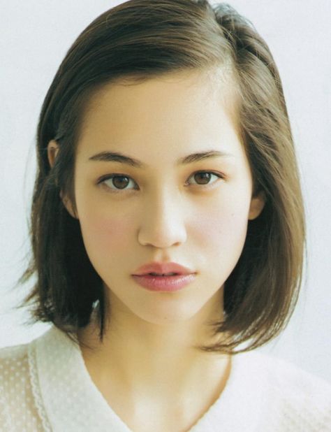 Mizuhara Kiko, Kiko Mizuhara, Full Brows, Cute Short Haircuts, Cool Short Hairstyles, Cute Hairstyles For Short Hair, Fashion 2017, New Hair, Short Hair Cuts