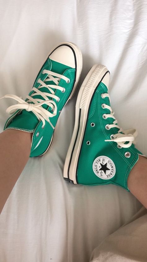 Best Converse Colors, Converse All Colors, Converse Bleu, All Star Aesthetic, Colorful Converse, Converse Colors, Converse Cute, Converse Summer, Cute Converse Shoes