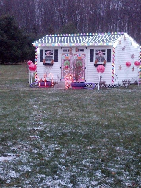 Shed Christmas Decorations, Christmas Sheds Decorating Ideas, Sheds Decorated For Christmas, Christmas Playhouse Decor, Christmas She Shed, Tiny Home Office, Outdoor Sheds, Decorating With Christmas Lights, Tool Sheds