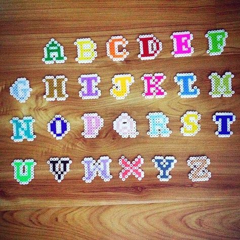 Perler Beads Letters Alphabet, Pyssla Letters, Perler Bead Letters, Bead Letters, Beads Perler, Hamma Beads Ideas, Perler Creations, Alfabet Letters, Art Perle