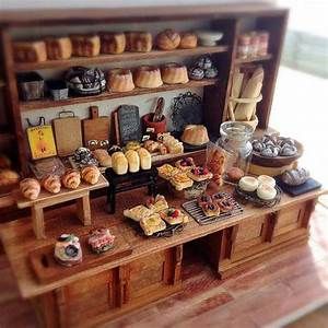 Dolls House Shop, Miniature Bakery, Mini Doll House, Doll Food, Miniature Rooms, Dollhouse Food, Tiny Food, Polymer Clay Miniatures, Miniature Kitchen