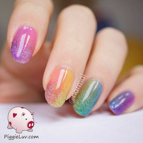 Nails Gradient, Ombre Nail Art Designs, Rainbow Nail Art, Rainbow Nail, Glitter Gradient, Glitter Rainbow, Colorful Nail, Nails Easy, Nail Art Ombre