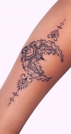 Lace Tattoos, Lotusblume Tattoo, Moon Tattoo Designs, Inspiration Tattoos, Geniale Tattoos, Lace Tattoo, Mandala Tattoo Design, Sleeve Tattoos For Women, Elegant Tattoos