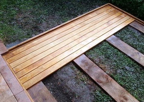 Ground Deck, Ground Level Deck, Deck Piscina, Patio Deck Designs, Cool Deck, Ground Level, Small Deck, Ideas Backyard, Deck Plans