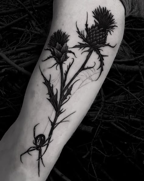 Thistle Tattoo Black, Darkside Tattoo, Wild Gardens, Victorian Witch, Back Of Leg Tattoos, Thistle Tattoo, Wildflower Tattoo, Mommy Tattoos, Thistle Flower