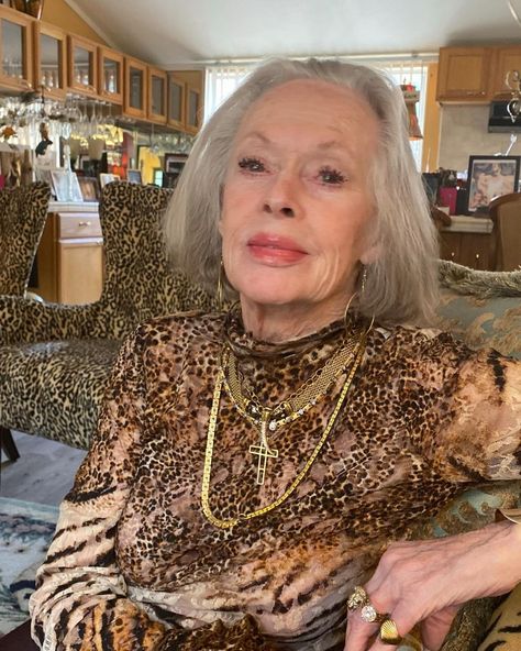 MELANIE on Instagram: “Happy Birthday Mom!! You are so beautiful, tenacious, gracious, elegant and YOU ARE 92!! Happy happy birthday…. I love you very much! 💙♥️💛🌈” Tippi Hedren, Happy Happy Birthday, Melanie Griffith, You Are So Beautiful, Birthday Mom, Older Women Fashion, Love You Very Much, Happy Birthday Mom, Lady Fashion