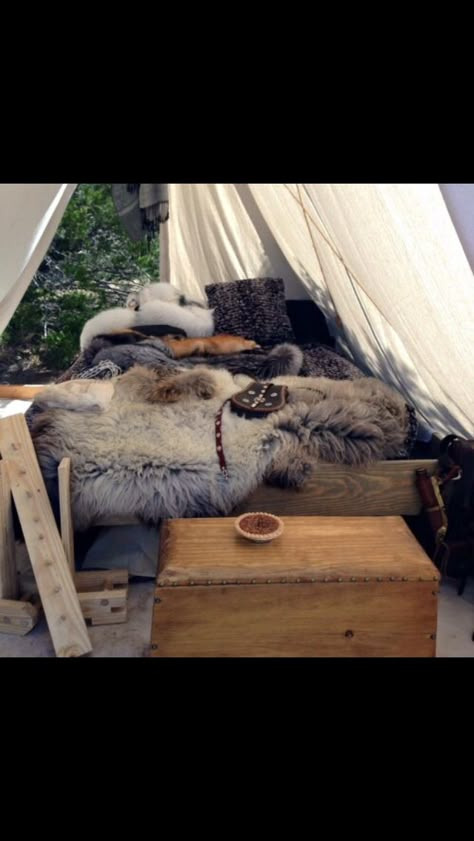 Viking Lodge, Larp Tent, Viking Bedroom, Viking Room, Viking Bed, Viking Tent, Viking Camp, Viking Home, Sca Camping