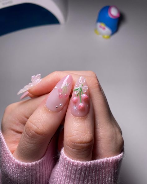 3D tulip nails 🌷🌷 inspo: @nailfrantasy #nailart #tulipnails #3dflowernails #3dnails #chromenails #flowernails Tulip Flower Nails, Nail Tulip, Tulips Nails, Tulip Nail Art, Light Pink Nail Designs, Dark Nail Designs, Tulip Nails, 3d Acrylic Nails, Business Nails