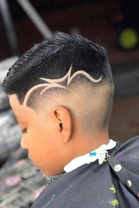 Hair Tattoo Men, Mobile Barbershop, Hair Designs For Boys, Boys Haircuts With Designs, Hair Tattoo Designs, Fade Haircut Designs, Haircut Designs For Men, Hair Designs For Men, High Fade Haircut