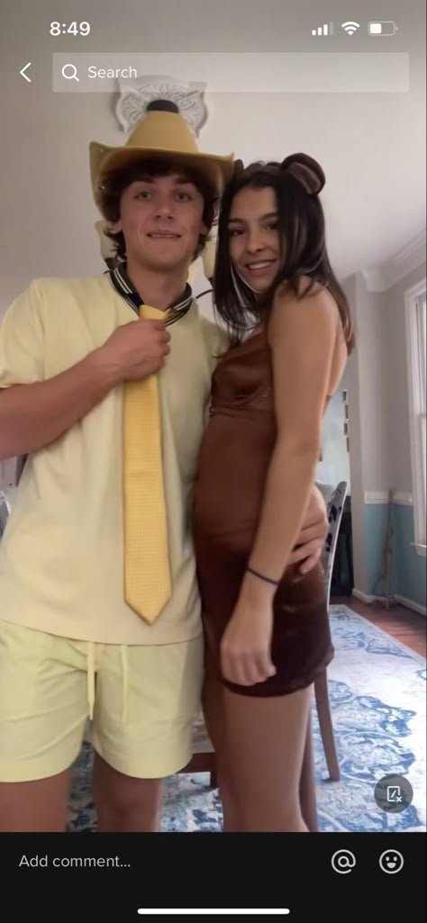 Curious George Costume, Cute Halloween Outfits, Phase Of The Moon, Cute Couples Costumes, Halloween Duos, Cute Group Halloween Costumes, Classy Halloween Costumes, Matching Halloween Costumes, Hot Halloween Outfits