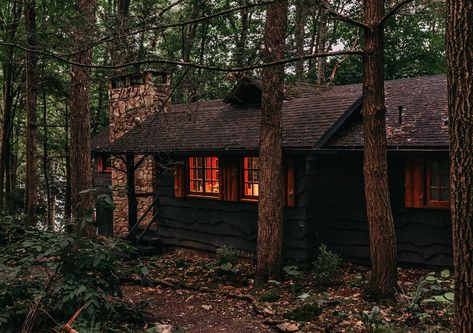 The Cove Cabin - Cabins for Rent in Sherman, Connecticut, United States Candlewood Lake, Getaway Cabin, Large Fireplace, Tiny House Movement, House Beds, Cabin In The Woods, Cabins And Cottages, Picture Windows, Cabin Life